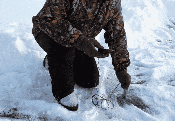 Эхолот зимой через лед: особенности использования и настройки